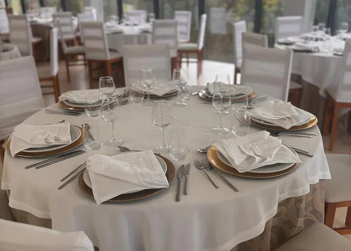 Restaurante Residencial Pizzaria S. Estevao Çiftlik konaklama Aguiar da Beira